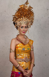 spa packages with balinese dress