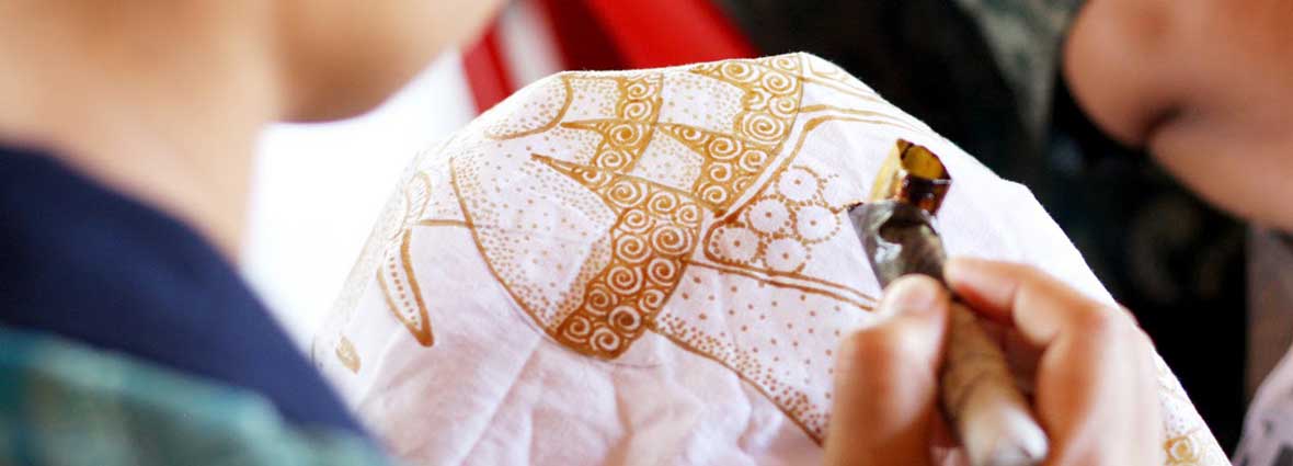 batik-making